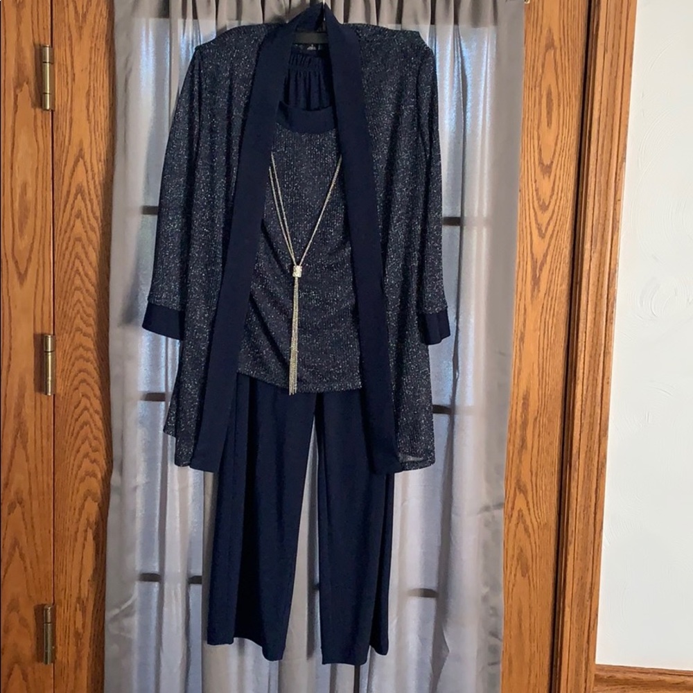 R & M Richards Pantsuit - Picture 2 of 4